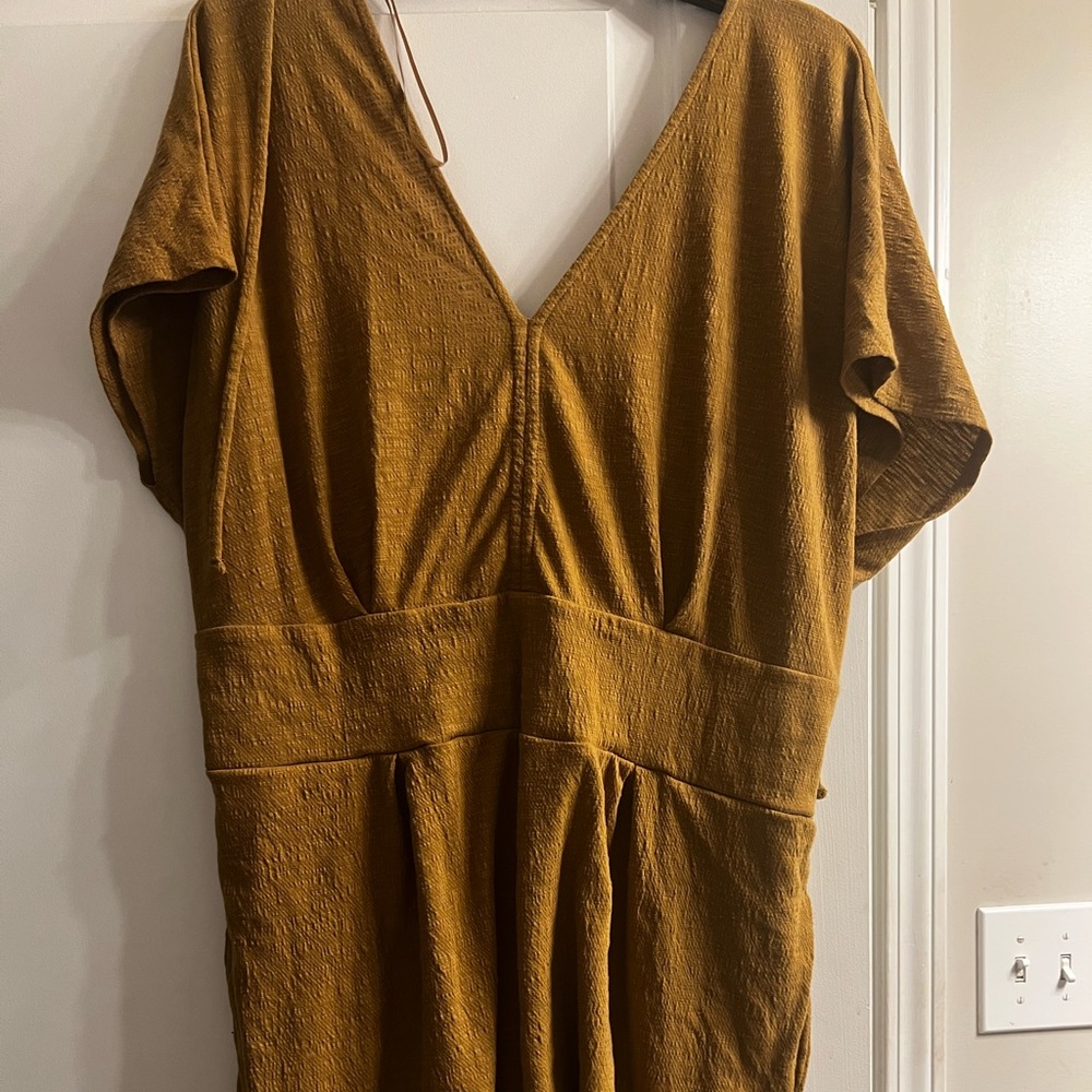 Nine West backless Romper